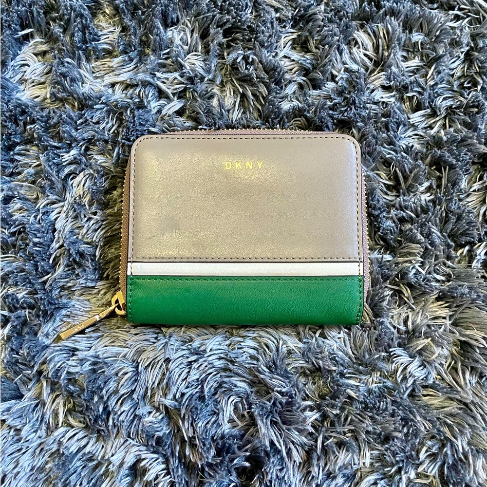 DKNY wallet